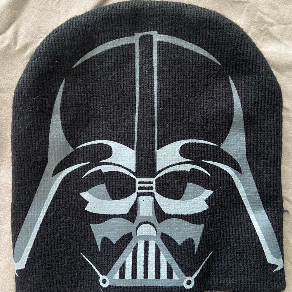 Star Wars beanies 2 included